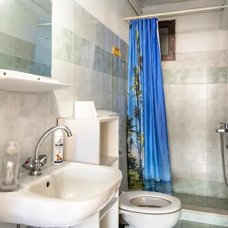 Vangelis Apartamento *