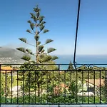 Vangelis Apartament